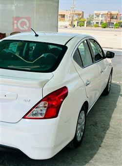 نيسان فيرسا